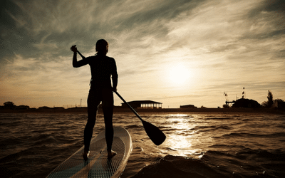 10 As melhores praias para fazer stand up paddle em Guarujá