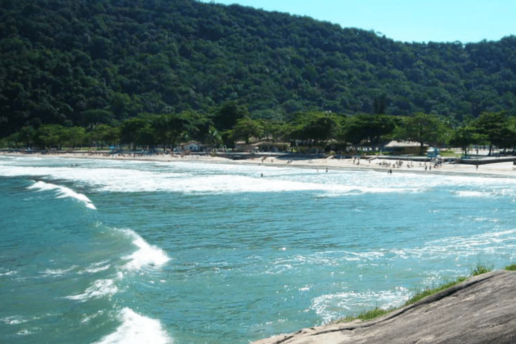 As praias mais bonitas do Guarujá