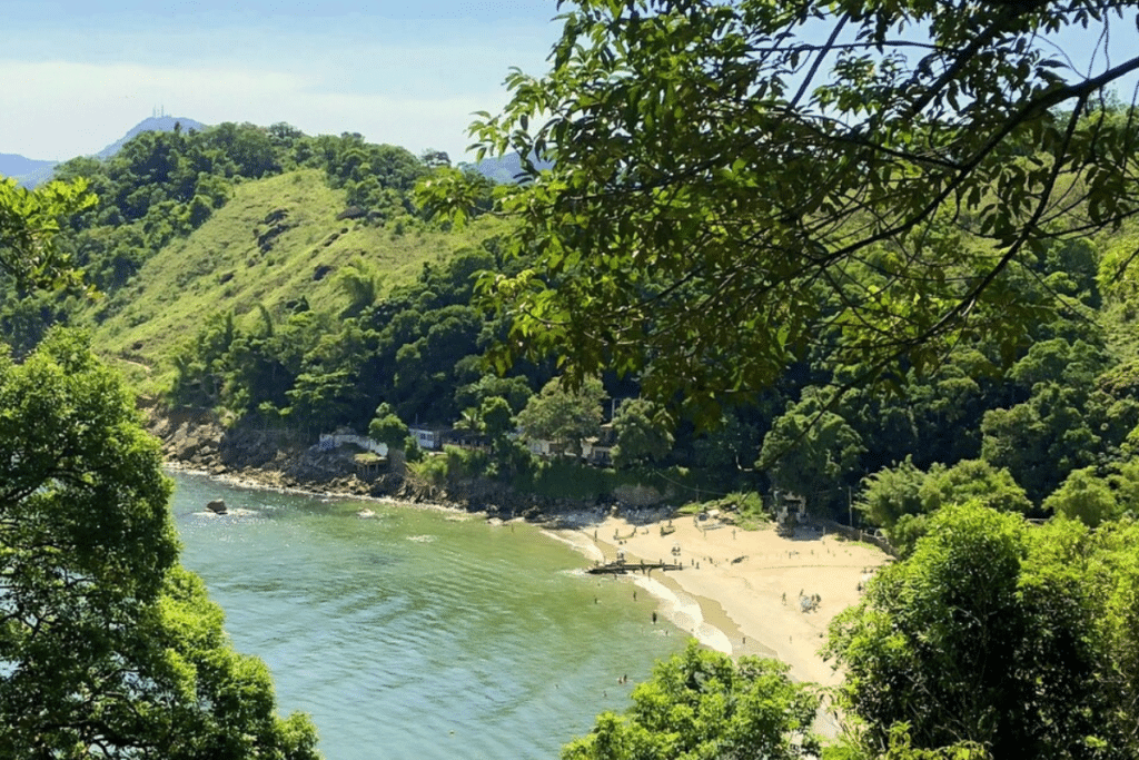 As melhores trilhas e passeios ecológicos no Guarujá