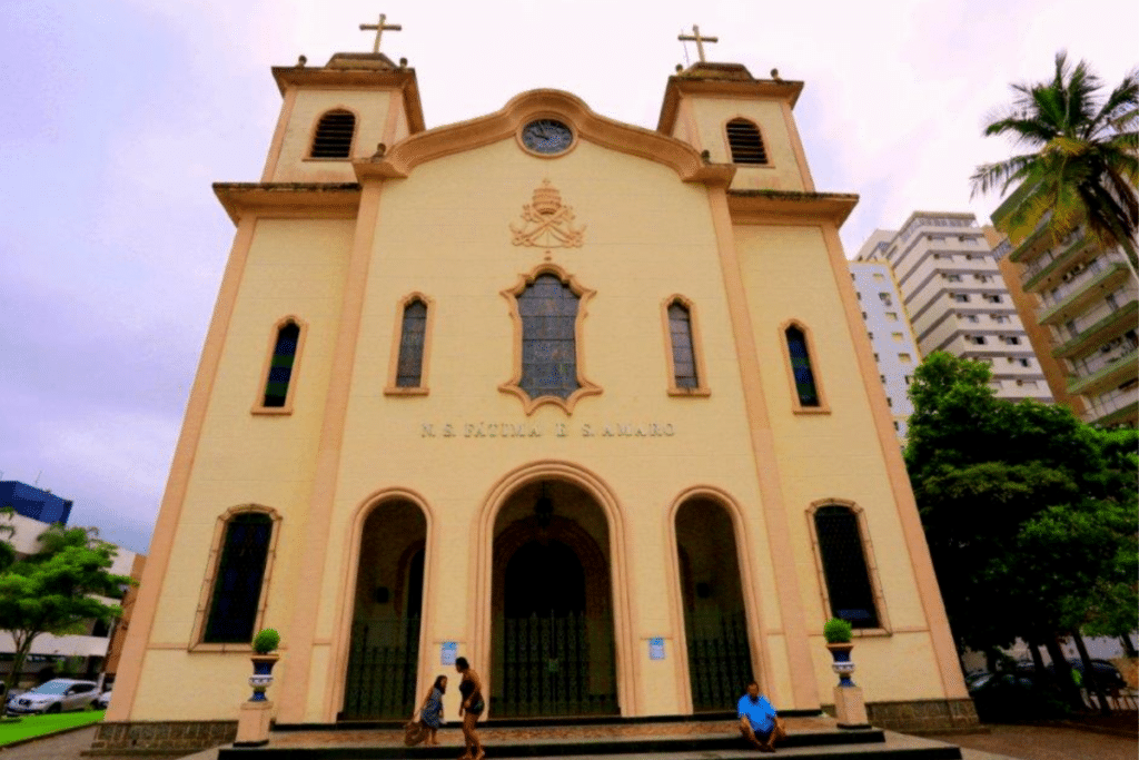 Como explorar a história e a cultura do Guarujá